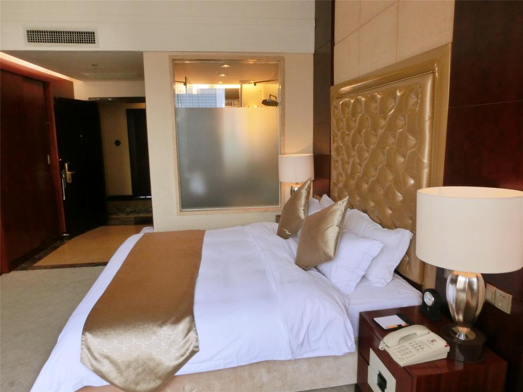 Yue Xiu Hotel Cantão Quarto foto
